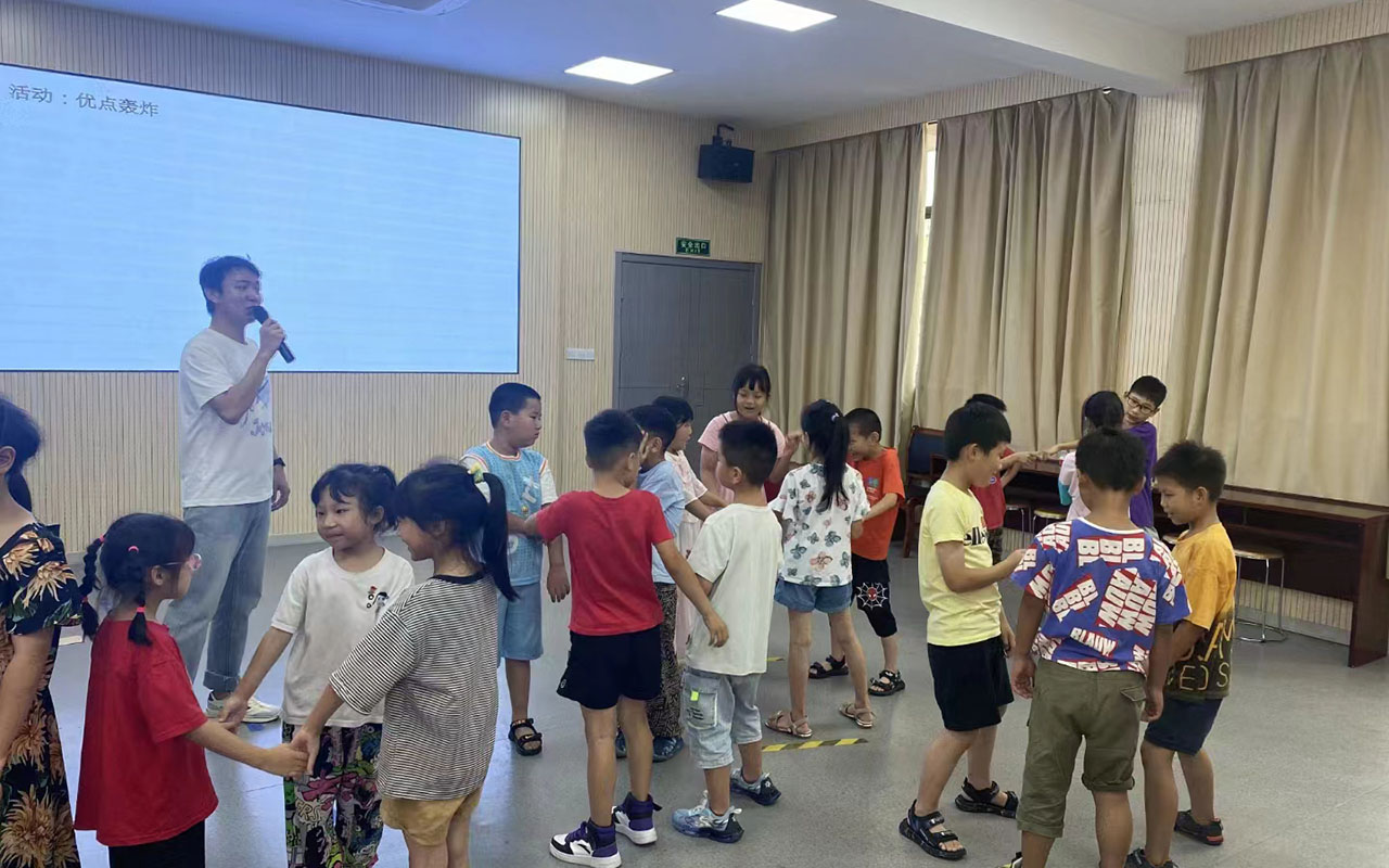 永靖龙观乡中心学校